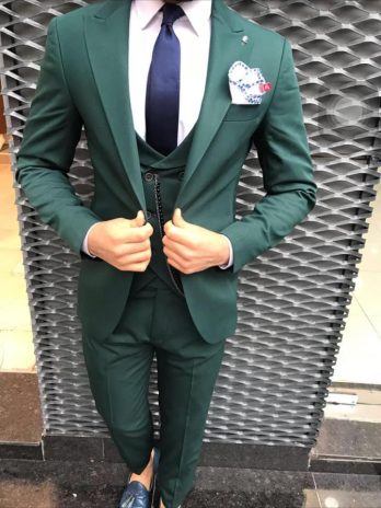Зеленый костюм-тройка
