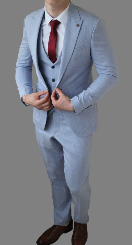 Мужской костюм-тройка ярко-лавандового цвета