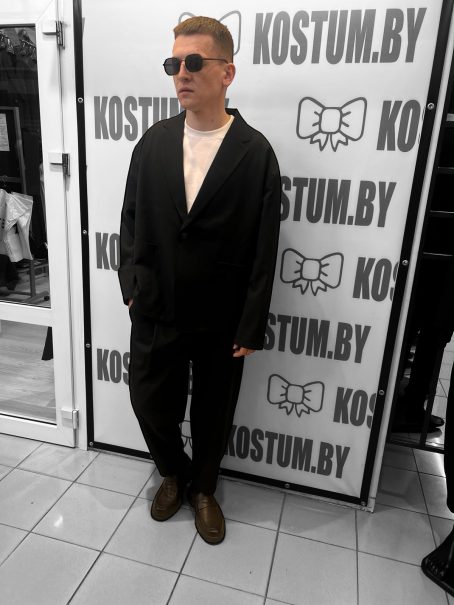 Костюм oversize на выпускной в черном цвете